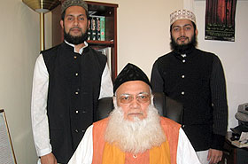Hazrat Jilani Ashraf with  sons